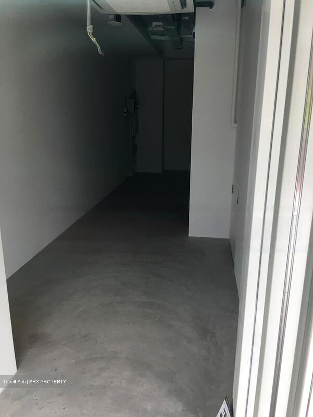 Kap (D21), Retail #571658571